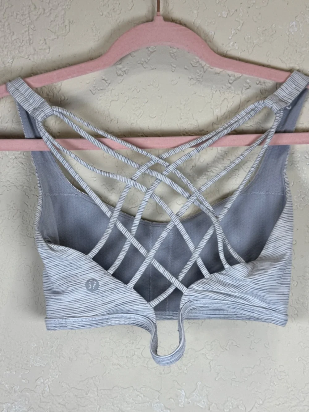Lululemon Free To Be Wild Strappy Sports Bra Gray Stripe Size 8